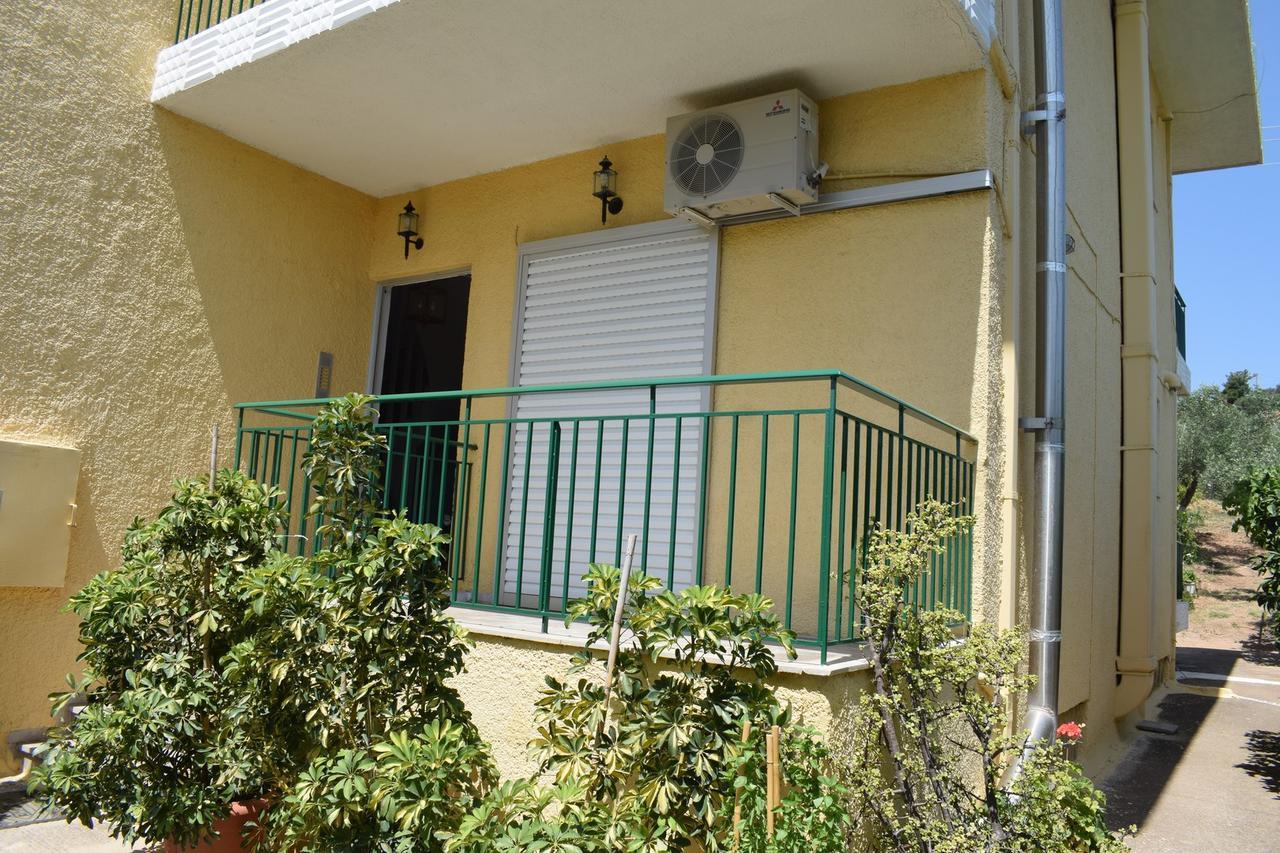 טולון Apartments Rania מראה חיצוני תמונה